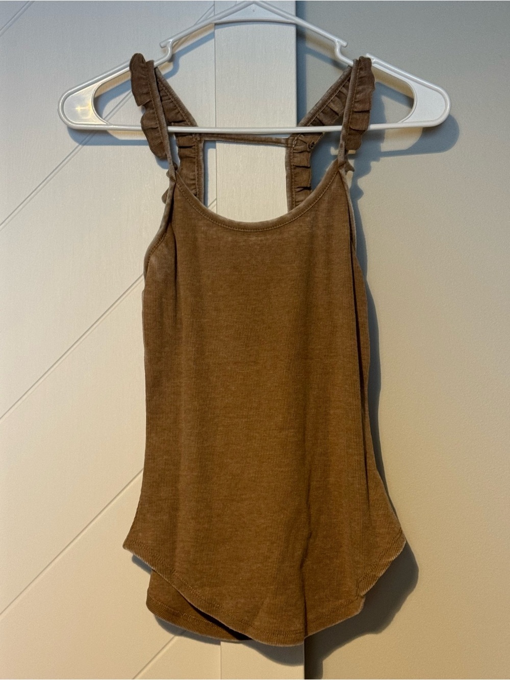 Chaser for Revolve Ribbed Ruffle Strap Racerback Tank Top Terra NWT XS - Picture 3 of 7